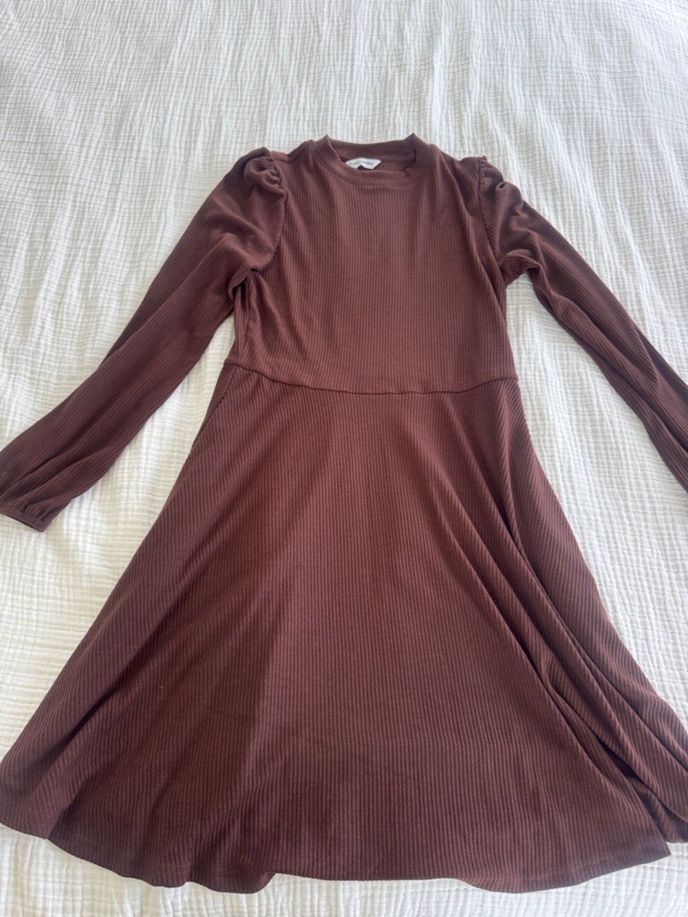 Ribbed Puff-Sleeve A-Line Dress in Chocolate